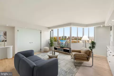 1718 P St NW #902, Washington, DC 20036