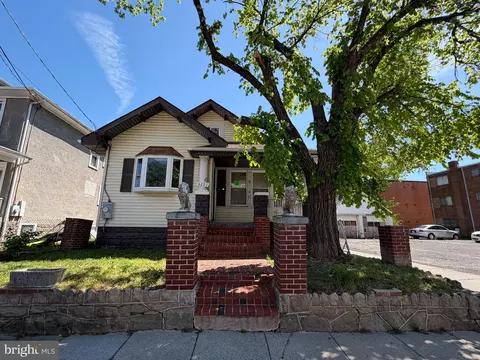 3222 10th Pl SE, Washington, DC 20032