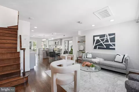 567 Ingraham St NE, Washington, DC 20011