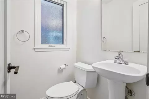 2910 Upton St NW, Washington, DC 20008 photo 16