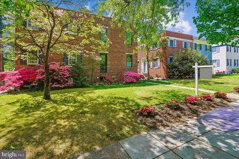 2910 Upton St NW, Washington, DC 20008 photo 39