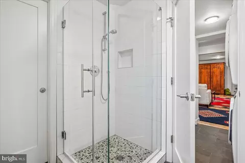 2910 Upton St NW, Washington, DC 20008 photo 37