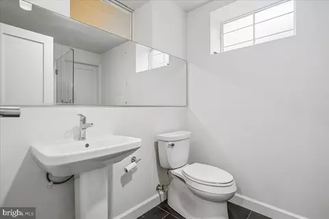 2910 Upton St NW, Washington, DC 20008 photo 36