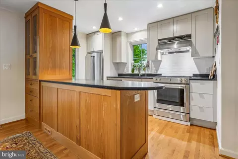 2910 Upton St NW, Washington, DC 20008 photo 13