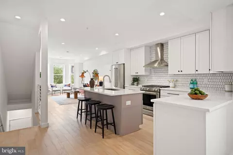 731 Fairmont St NW #2, Washington, DC 20001