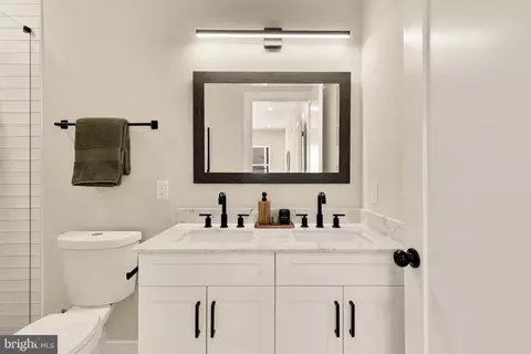 Bath - 2606 41st St NW #2, Washington, DC 20007 photo 1 of 3