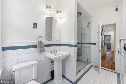 Bath - 319 C St SE, Washington, DC 20003 photo 4 of 8