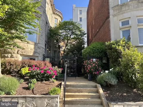Exterior - 2107 S Street St NW #A, Washington, DC 20008 photo 3 of 7