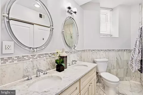 Bath - 2107 S Street St NW #A, Washington, DC 20008 photo 3 of 4