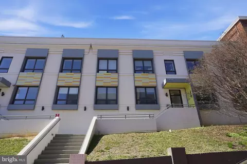 2424 17th St NW #104, Washington, DC 20009