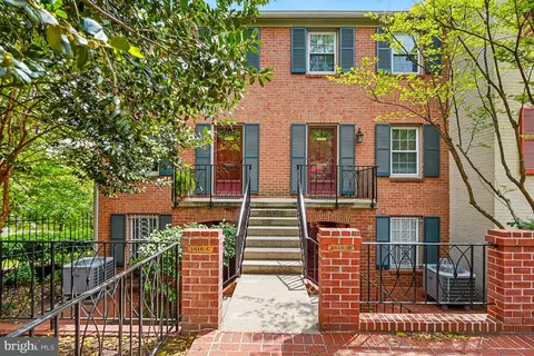 1616 Beekman Pl NW #A, Washington, DC 20009