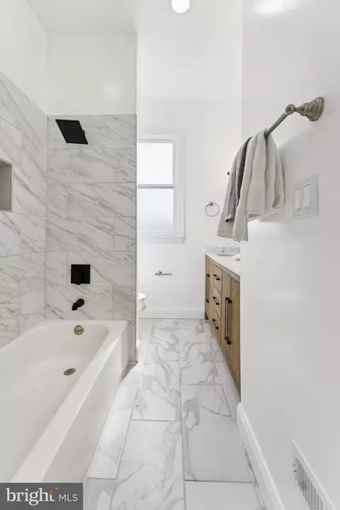 Bath - 2105 4th St NE, Washington, DC 20002 photo 3 of 5