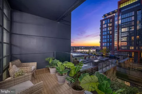 45 Sutton Sq SW #406, Washington, DC 20024