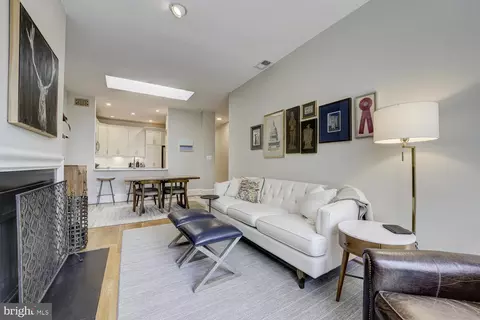 Living - 308 E Capitol St NE #8, Washington, DC 20003 photo 1 of 2
