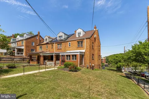 3984 Ames St NE, Washington, DC 20019