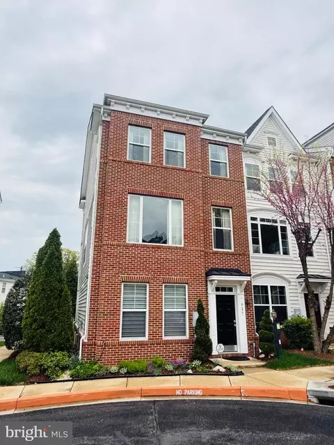 627 Ava Cir NE, Washington, DC 20017