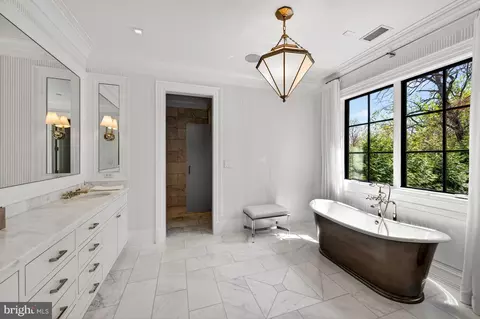 4432 Chestnut Ln NW, Washington, DC 20007 photo 22