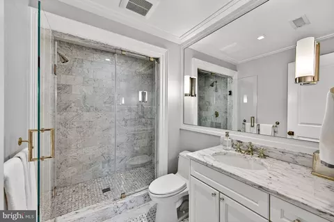 4432 Chestnut Ln NW, Washington, DC 20007 photo 33