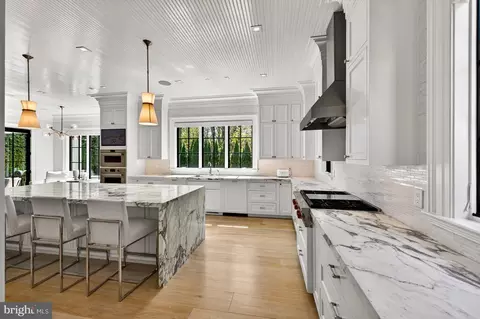 4432 Chestnut Ln NW, Washington, DC 20007 photo 16