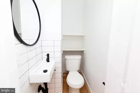 Bath - 631 Constitution Ave NE, Washington, DC 20002 photo 1 of 9