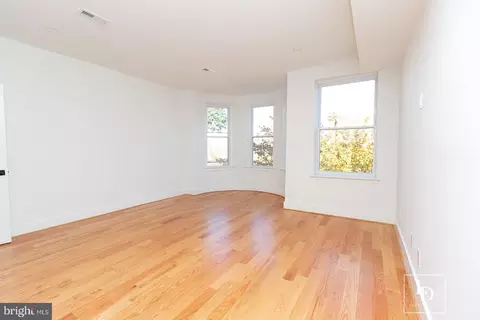Living - 631 Constitution Ave NE, Washington, DC 20002 photo 5 of 7