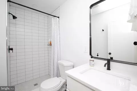 Bath - 631 Constitution Ave NE, Washington, DC 20002 photo 6 of 9