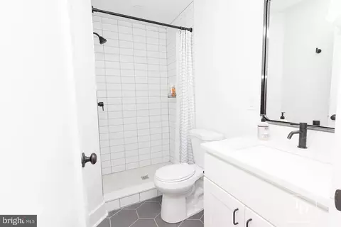 Bath - 631 Constitution Ave NE, Washington, DC 20002 photo 7 of 9