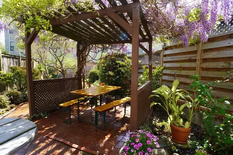 Exterior - 1233 E St SE, Washington, DC 20003 photo 4 of 13