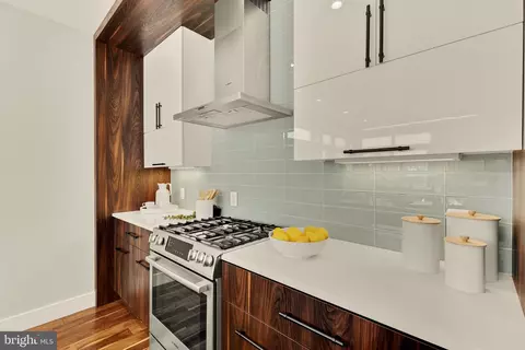Kitchen - 1337 K St SE # PENTHOUSE 3, Washington, DC 20003 photo 4 of 6