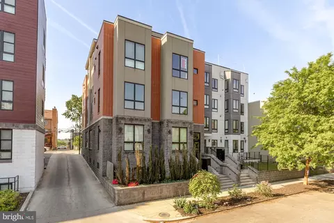 Exterior - 1337 K St SE # PENTHOUSE 3, Washington, DC 20003 photo 9 of 9