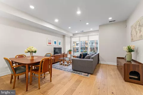3435 14th St NW #3, Washington, DC 20010