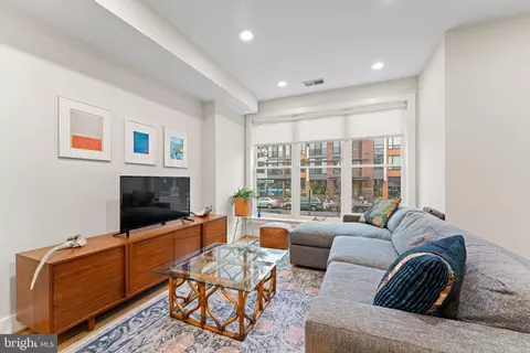3435 14th St NW #3, Washington, DC 20010