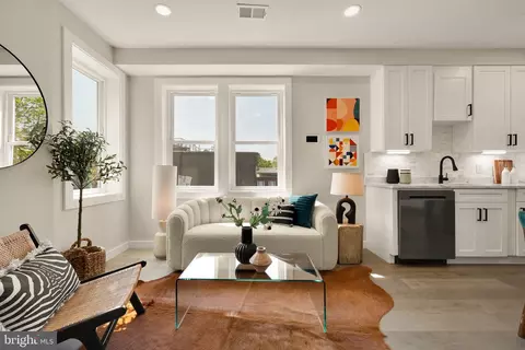 2716 Sherman Ave NW #PH5, Washington, DC 20001