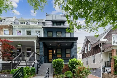 724 Varnum St NW #1, Washington, DC 20011