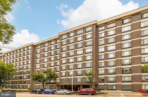 2501 Calvert St NW #310, Washington, DC 20008