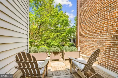 Exterior - 3122 N Street St NW, Washington, DC 20007 photo 4 of 7