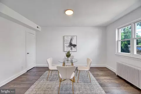 Dining - 424 19th St NE, Washington, DC 20002 photo 2 of 3