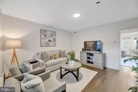 424 19th St NE, Washington, DC 20002
