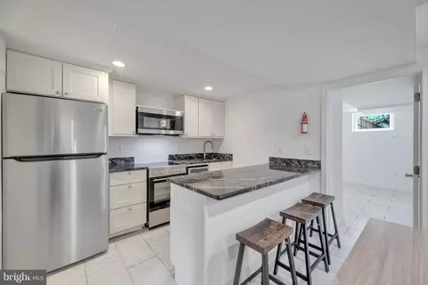 Kitchen - 424 19th St NE, Washington, DC 20002 photo 5 of 7