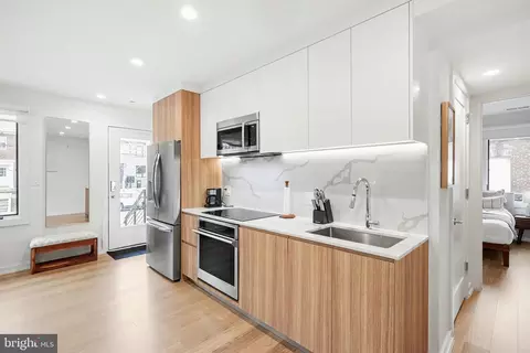 Kitchen - 2216 40th Pl NW #4, Washington, DC 20007 photo 2 of 2