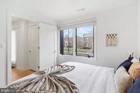 Bedroom - 2216 40th Pl NW #4, Washington, DC 20007 photo 4 of 7