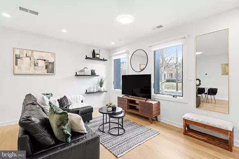 Living - 2216 40th Pl NW #4, Washington, DC 20007 photo 1 of 1