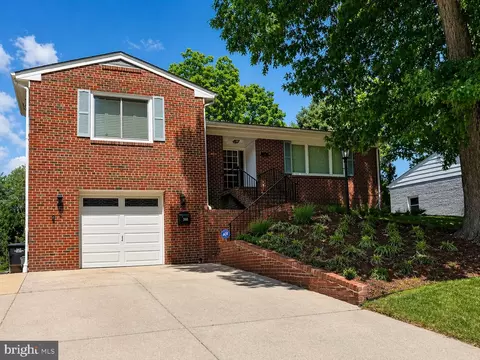 3450 Nash Pl SE, Washington, DC 20019
