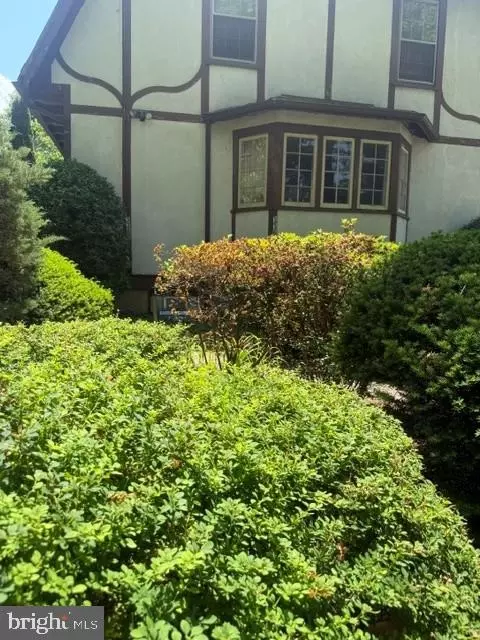 3360 Tennyson St NW, Washington, DC 20015