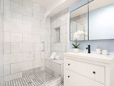 Bath - 1627 Montello Ave NE, Washington, DC 20002 photo 4 of 4