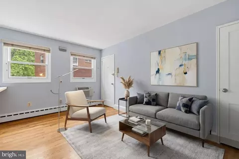 4595 Macarthur Blvd NW #4, Washington, DC 20007