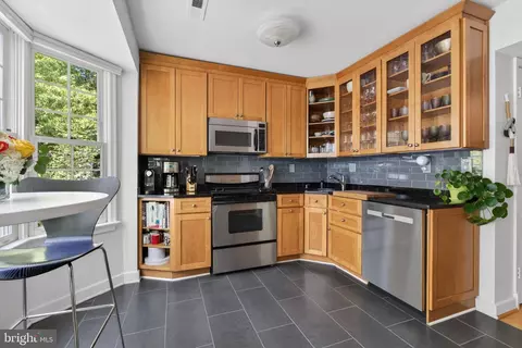 4625 Macarthur Blvd NW #B, Washington, DC 20007 photo 15