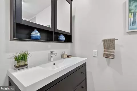 4413 Q St NW, Washington, DC 20007 photo 12