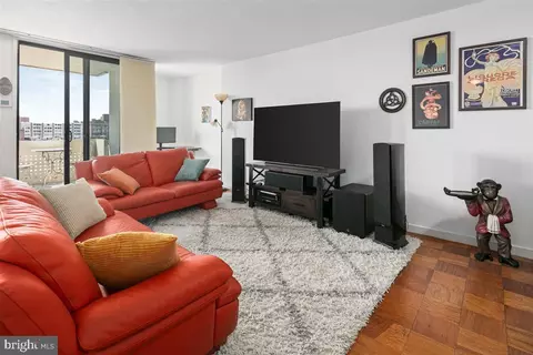 Living - 1245 4th St SW #E707, Washington, DC 20024 photo 1 of 5