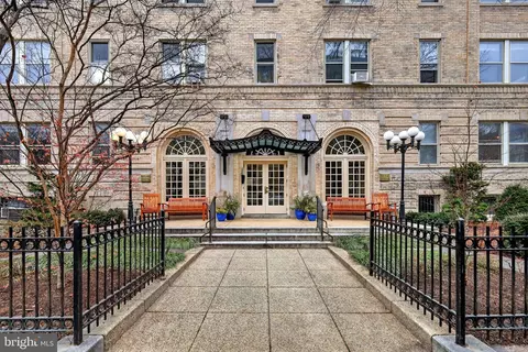 1725 17th St NW #114, Washington, DC 20009
